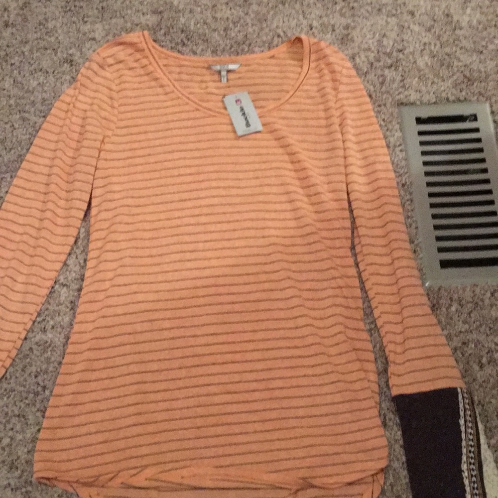 Women's Buckle shirt